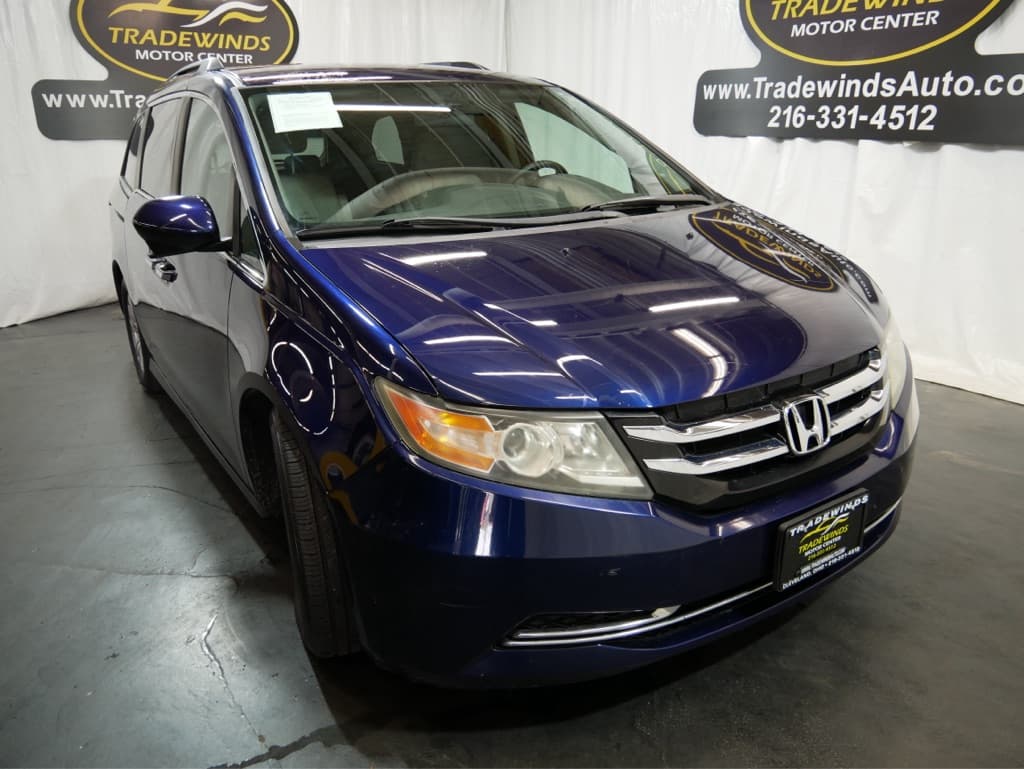 Photo 1 of 2017 Honda Odyssey SE