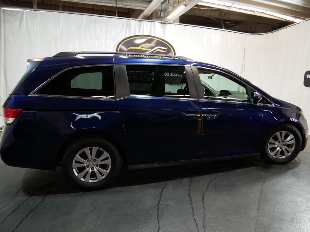 Photo 3 of 2017 Honda Odyssey SE