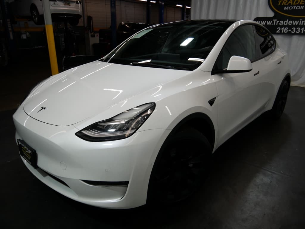 Photo 3 of 2021 Tesla Model Y Long Range
