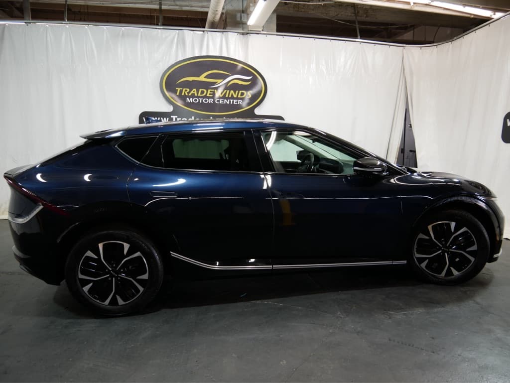 Photo 5 of 2023 Kia EV6 Wind